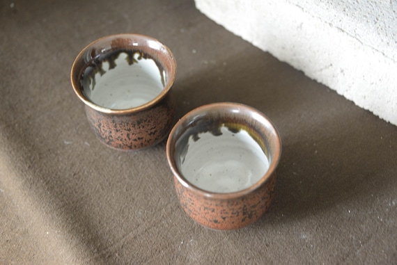 Small Ceramic Tea Cups — photo 6 of 10