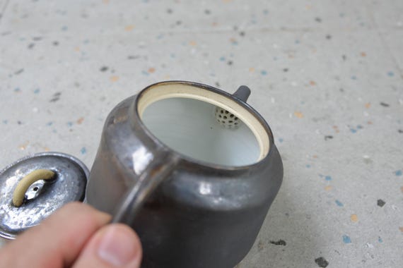 Teapot in matt black glaze — photo 7 of 10