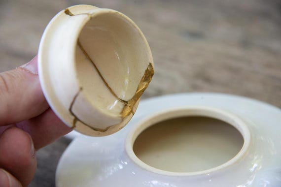 Small Flat Teapot 120 ml with Kintsugi repaired lid — photo 5 of 10