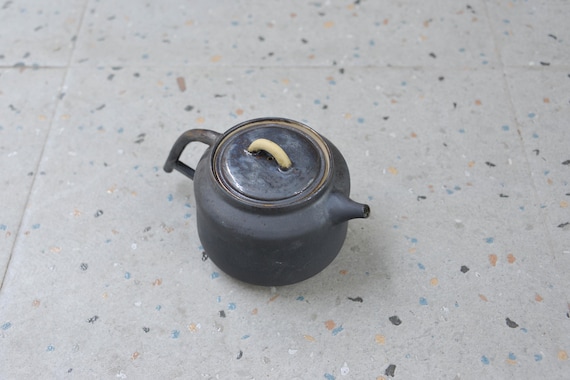 Teapot in matt black glaze — photo 10 of 10