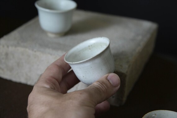 Small Ceramic Tea Cups — photo 4 of 7