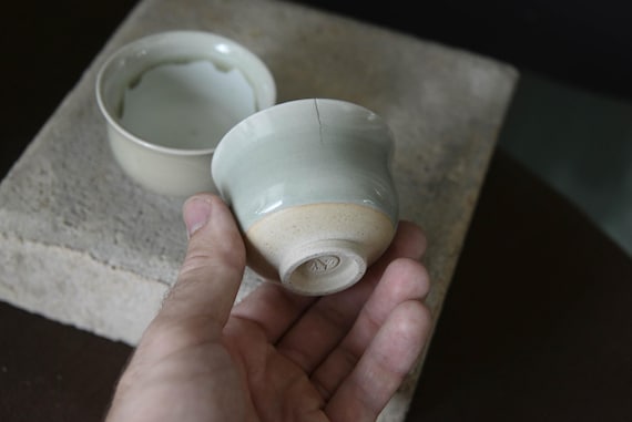 Small Ceramic Tea Cups — photo 5 of 8