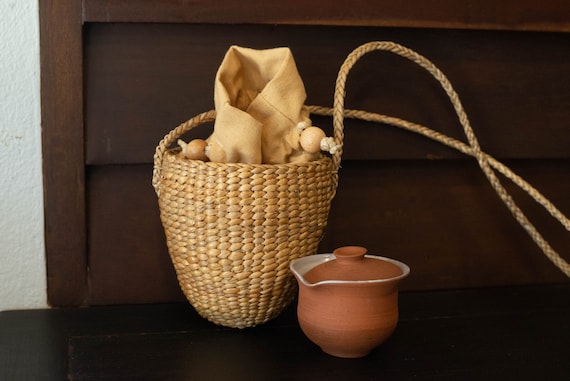 Wicker shoulder bag for teaware outdoors travel/picnic — photo 2 of 5