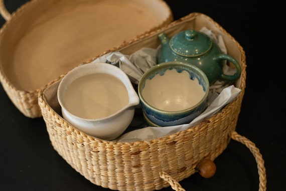 Wicker case for outdoors teaware picnic — photo 10 of 10